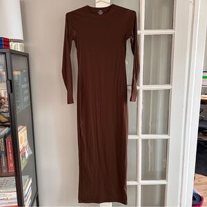 Skims Long Sleeve Brown Maxi Dress, Size Large